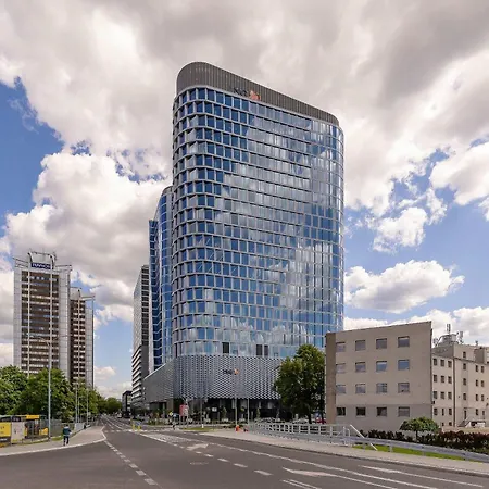 Funkcjonalne Z Klimatyzacja I Miejscem Do Pracy By Renters * Κατοβίτσε