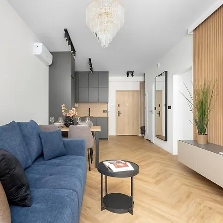 Funkcjonalne Apartamenty Z Klimatyzacja Katowice Zabrska 15 By Heyrent Катовице
